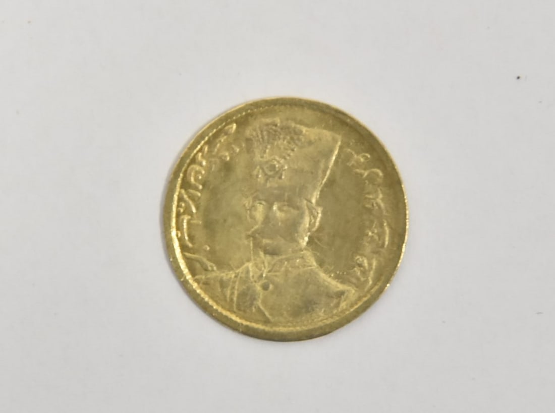 ANTIQUE 19thc QAJAR GOLD COIN: ANTIQUE 19th CENTURY PERSIAN IRAN TOMANGOLD COIN - 1.2grams
