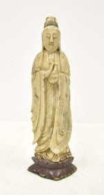 ANTIQUE CARVED CHINESE HARDSTONE GEISHA FIGURE