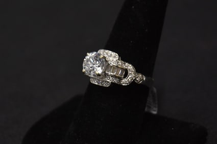 18kt WHITE GOLD CZ & DIAMOND RING
