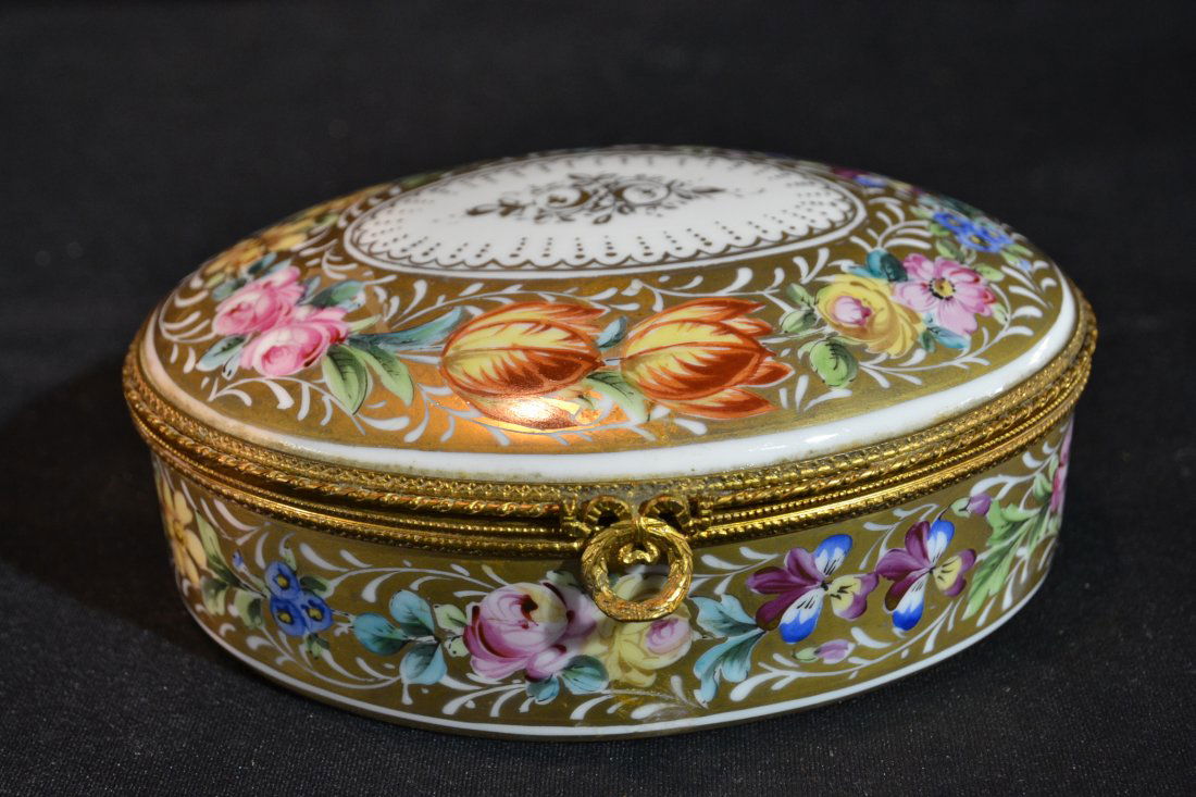 HAND PAINTED HINGED SEVRES DRESSER BOX WITH: FLOWERS - 6" x 4 1/2" x 2 1/4"