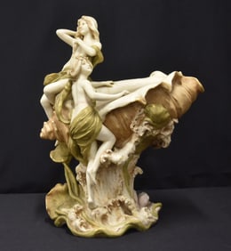 ROYAL DUX ART NOUVEAU FIGURAL SHELL CENTERPIECE