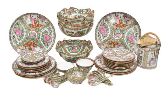 LARGE CHINESE ROSE MEDALLION PORCELAIN GROUPING: CONTEMPORARY ROSE MEDALLION PORCELAIN GROUPING CONSISTING OF (6) ROSE MEDALLION BOWLS - 10" x 4 1/2" / (2) ROSE MEDALLION CHARGERS - 12" D / (12) ROSE MEDALLION PLATES - 8" / (6) ROSE MEDALLION DINNER