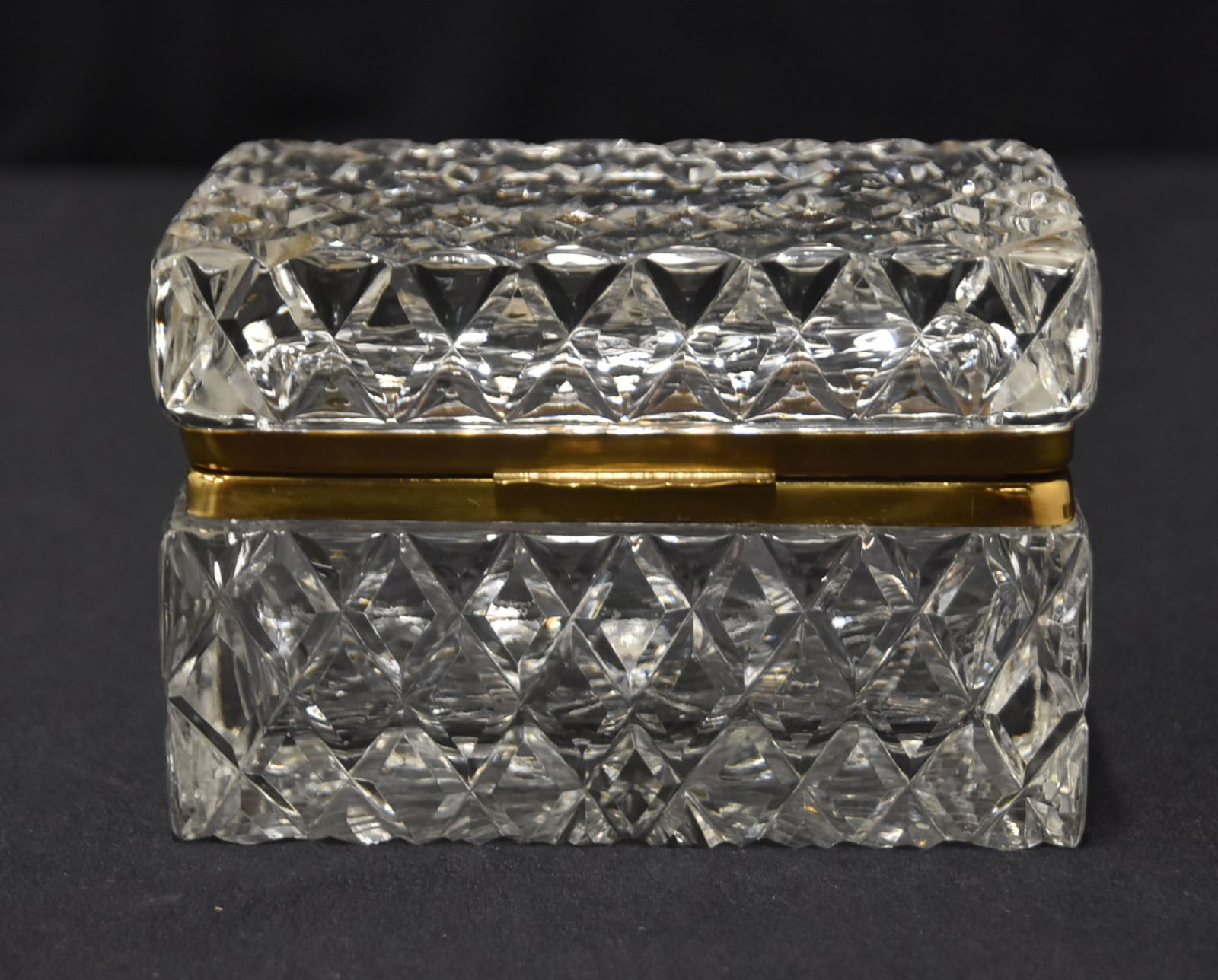 HINGED CRYSTAL DRESSER BOX (1 of 11)