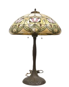 WILKINSON TABLE LAMP WITH HANDEL BASE
