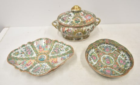 (3)pc CHINESE ROSE MEDALLION LOT