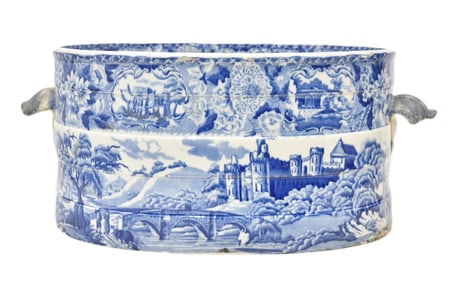 19thC ENGLISH BLUE & WHITE FOOTBATH