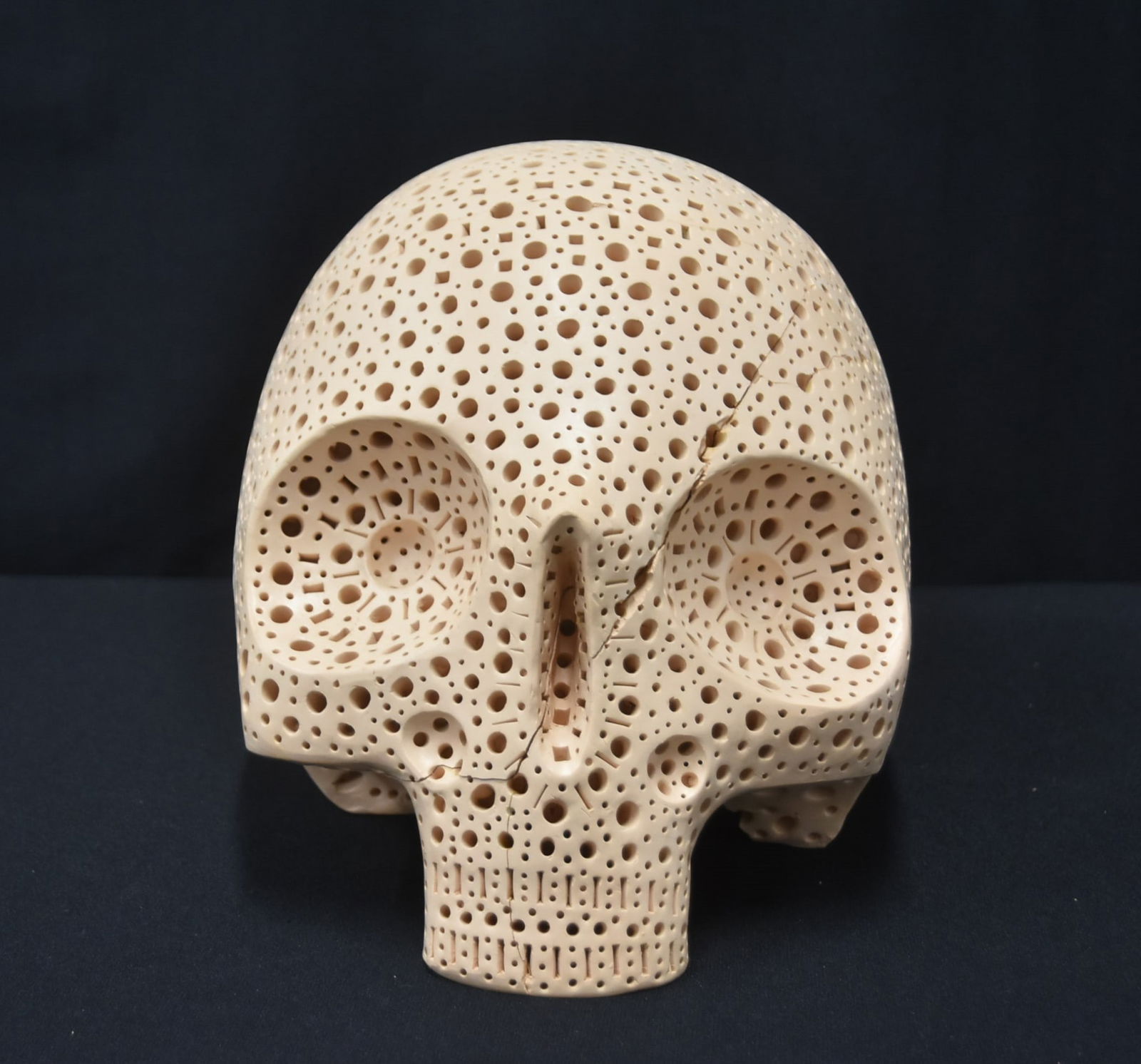 LARGE ALEXANDER NEY TERRACOTTA SKULL (1 of 11)