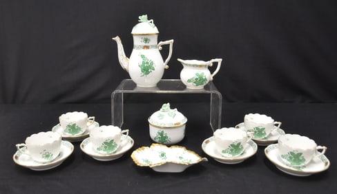 (16)pc HEREND CHINESE BOUQUET GREEN TEA SET