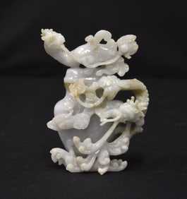 CHINESE CARVED JADE URN WITH DRAGON FINIAL
