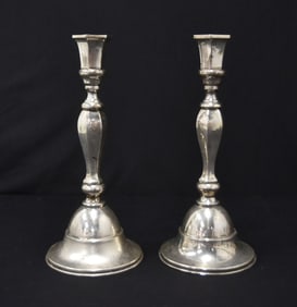 (Pr) 800 CONTINENTAL SILVER CANDLESTICKS