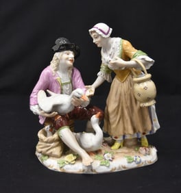 ROYAL VIENNA PORCELAIN DOUBLE FIGURE GROUPING