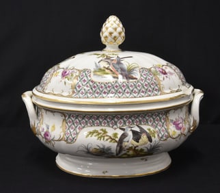 EARLY FRANKENTHAL PORCELAIN SOUP TUREEN