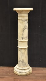 ALABASTER COLUMM PEDESTAL