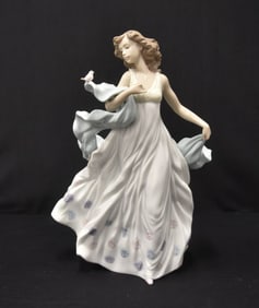LLADRO "SUMMER SERENADE" FIGURINE , # 6193