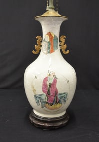 ANTIQUE CHINESE PORCELAIN VASE LAMP
