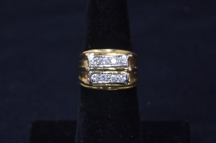 14kt GOLD & (10) DIAMOND RING