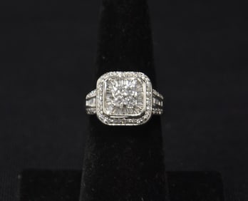 14kt WHITE GOLD & DIAMOND RING