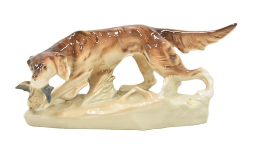 ROYAL DUX PORCELAIN HUNTING DOG FIGURINE