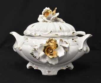CAPODIMONTE FLORAL DECORATED TUREEN