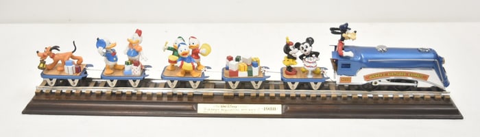 DISNEY PRIDE LINES HAPPY BIRTHDAY MICKEY TRAIN SET