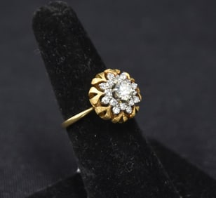 14kt 1/2ct DIAMOND FLOWER FORM RING