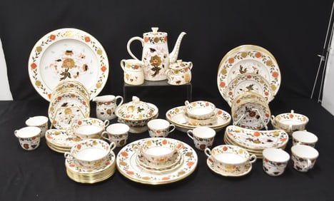 ROYAL CROWN DERBY ASIAN ROSE DINNER SET
