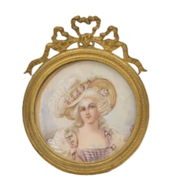 ANTIQUE MINIATURE PAINTING IN GILDED FRAME