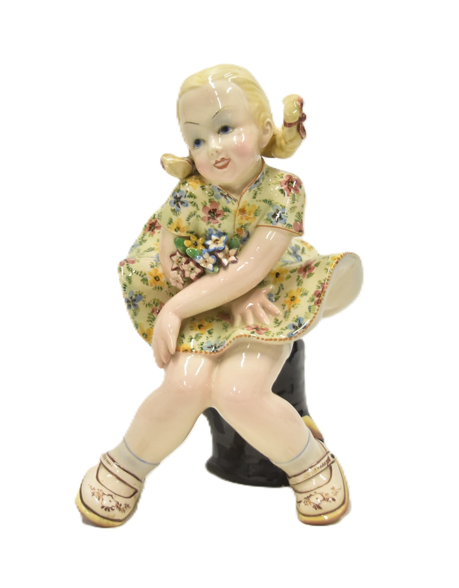 ITALY LENCI STYLE GIRL WITH PIG TAILS: ITALIAN NOVE LENCI STYLE CERAMIC GIRL WITH PIG TAILS - 7" x 6" x 11"