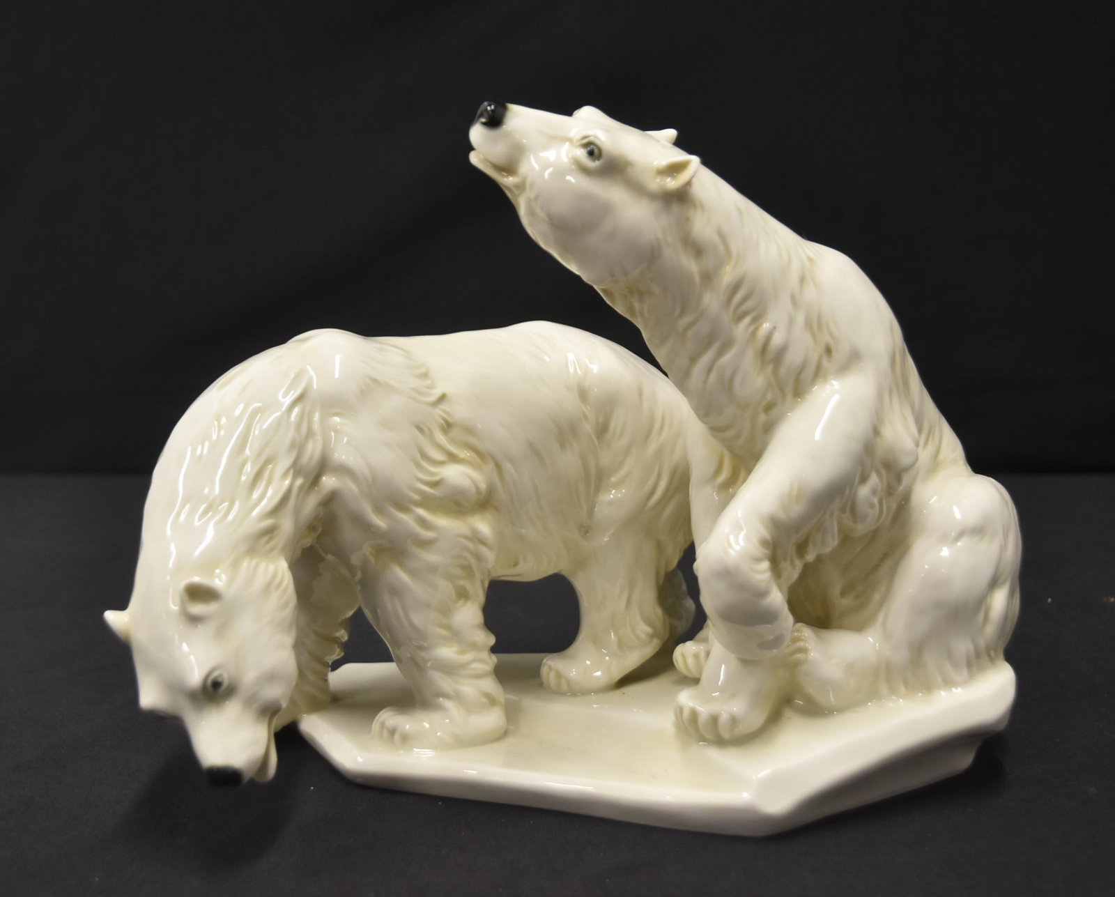 KARL ENS GERMANY PORCELAIN POLAR BEAR GROUP (1 of 8)