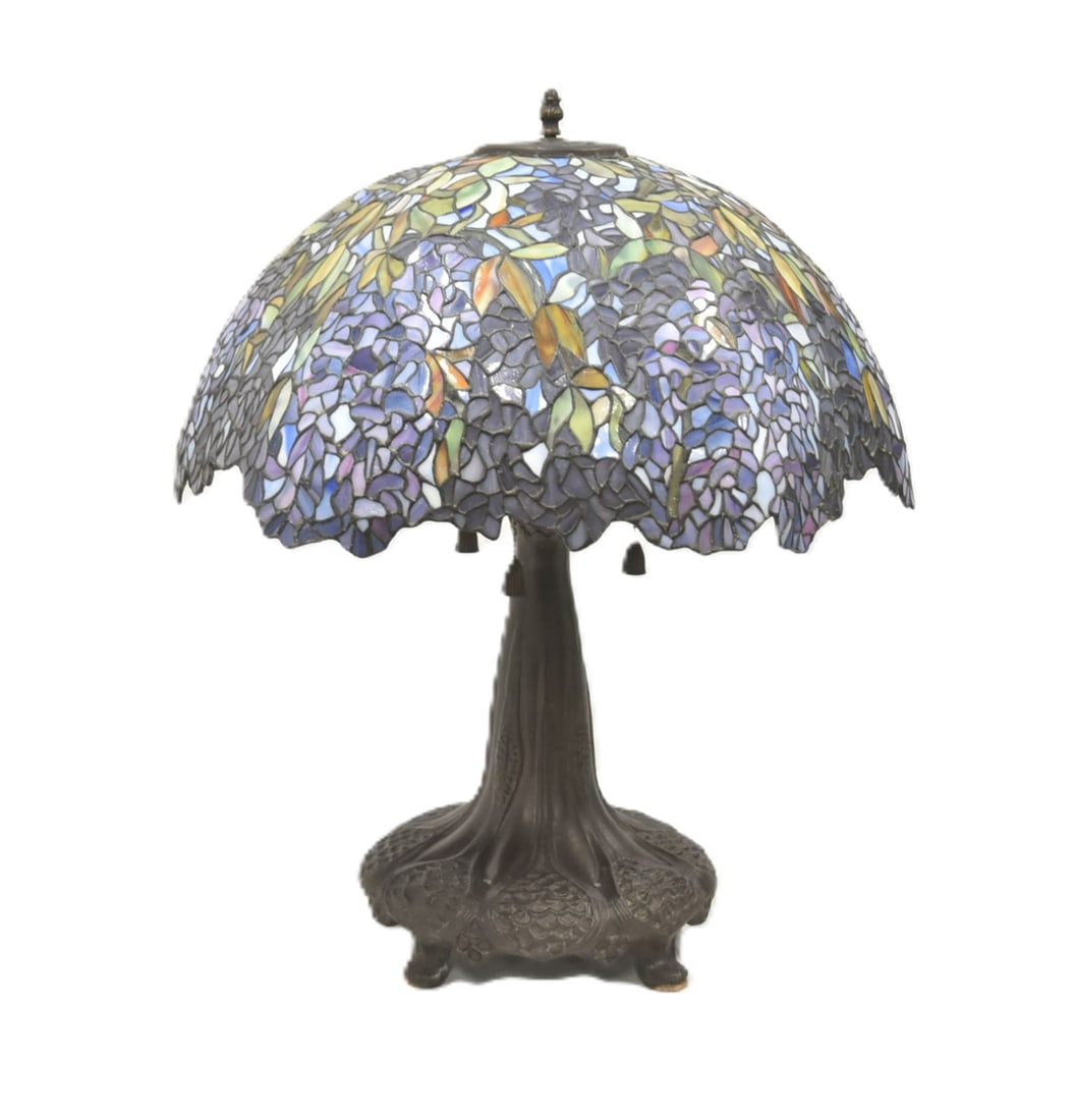 WISTERIA PATTERN LEADED GLASS TABLE LAMP (1 of 15)