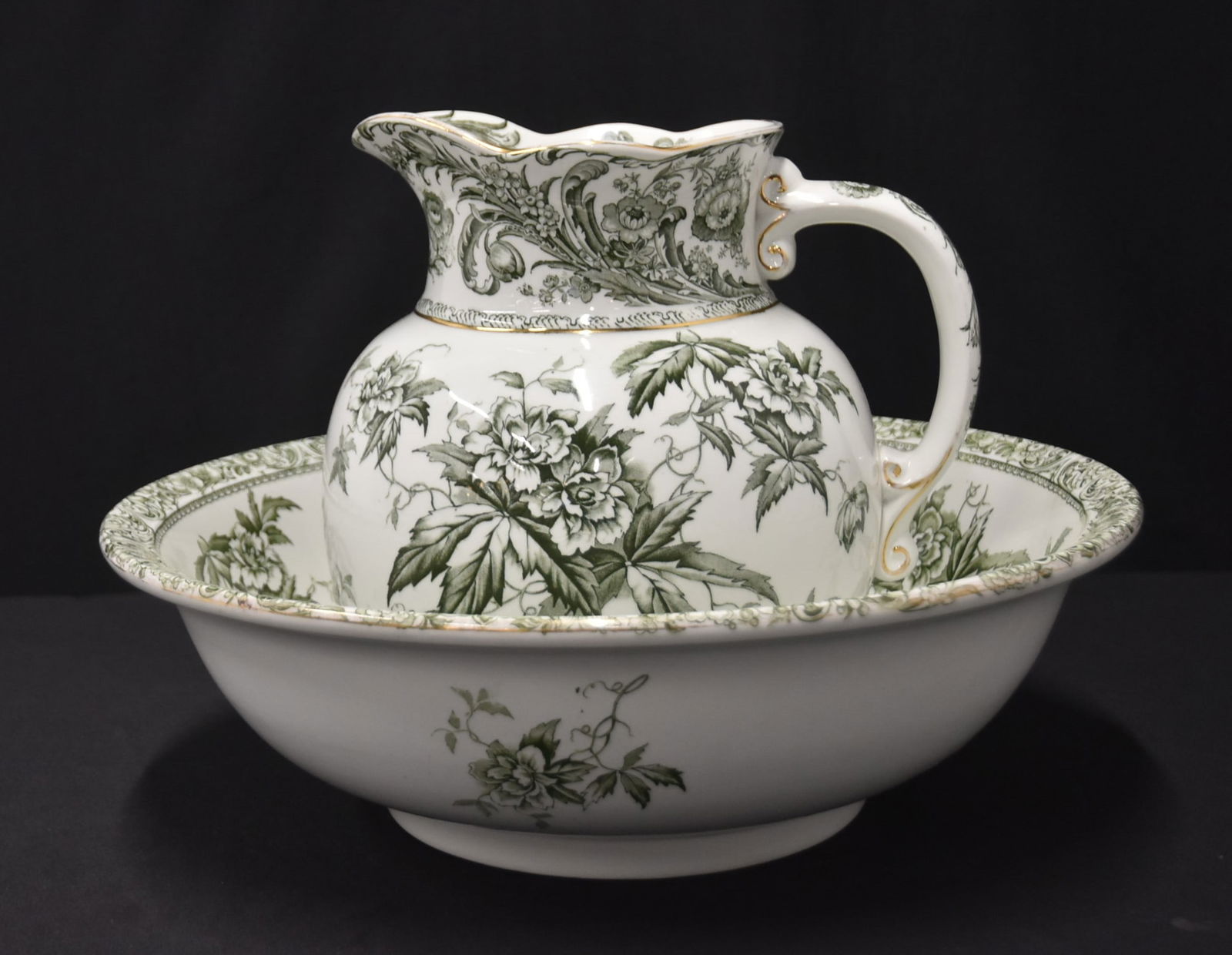 DOULTON BURSLEM "VIRGINIA" WASHBOWL & PITCHER (1 of 9)