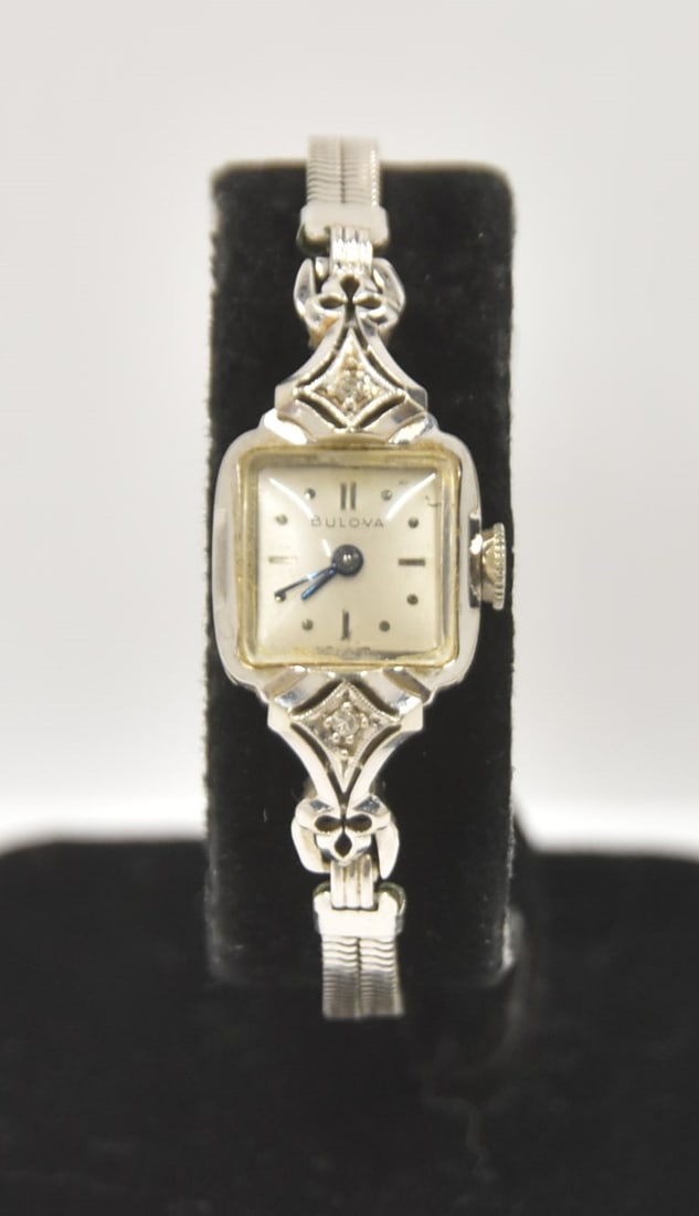BULOVA 14kt GOLD LADIES WATCH (1 of 11)