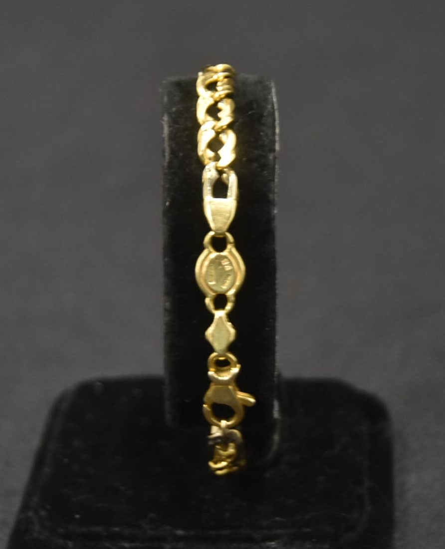 18kt GOLD CUBAN LINK BRACELET (1 of 14)