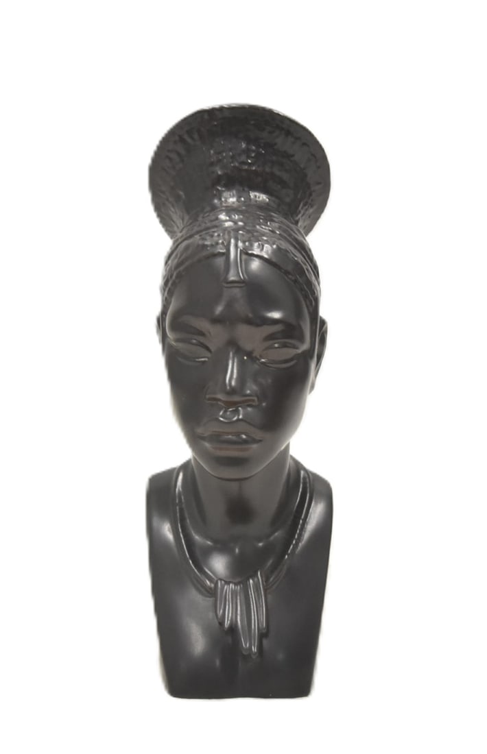 Lladr? HEAD OF CONGOLESE WOMAN: RARE LLADRO 2148 HEAD OF CONGOLESE WOMAN # 2148 ;SPANISH NAME IS Cabeza Congolena SCULPTURED BY VINCENTE MARTINEZ , RETIRED 1987 - 3" x 3 1/2"x 8 1/2"