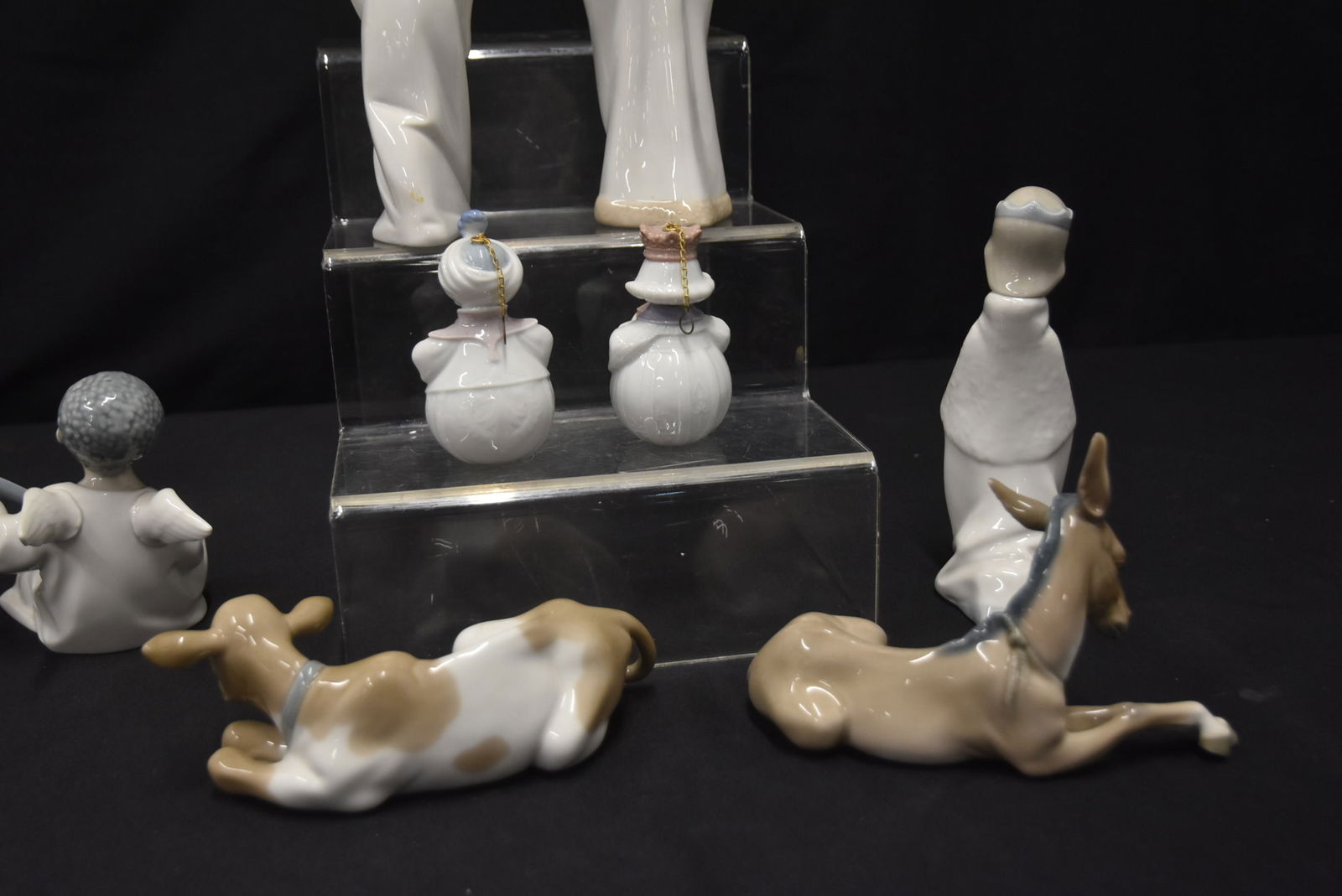 ASSORTED LLADRO NATIVITY FIGURES - 10