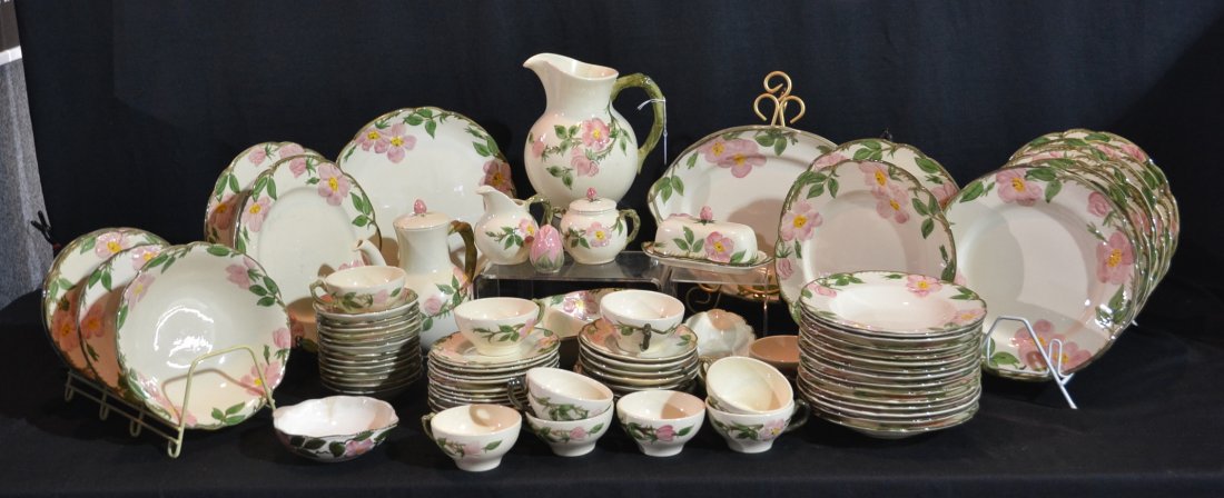 FRANCISCAN "DESSERT ROSE" DINNER SERVICE: CONSISTING OF (12) DINNER , (15) SOUP , (11) CUPS, (13) SAUCERS, (12) CAKE PLATES, (13) BERRY BOWLS & (14) SERVING PIECES