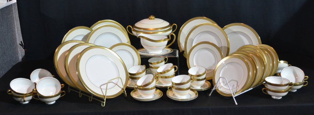 Minton Engraved Gold Trim "BUCKINGHAM" Dinner Service: "BUCKINGHAM" PATTERN CONSISTING OF (12) DINNER PLATES , (12) LUNCHEON PLATES , (12) CUPS & SAUCERS , (12) CREME SOUPS , GRAVY & COVERED TUREEN