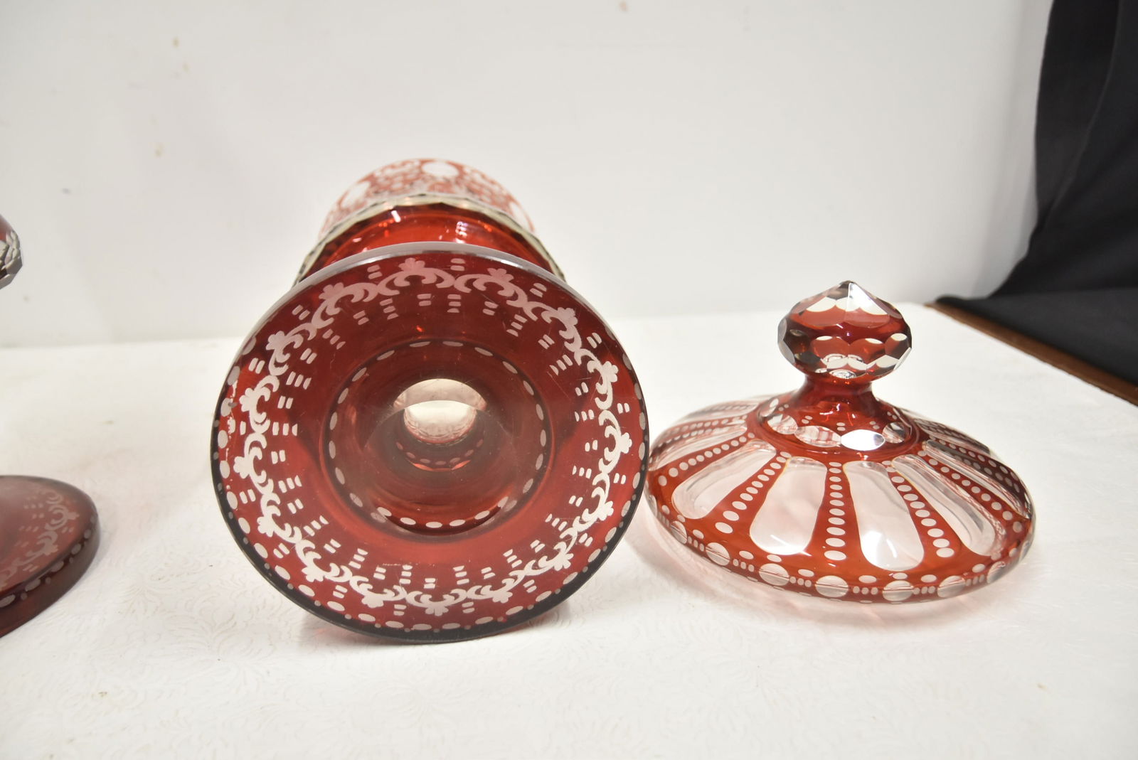 PAIR LARGE RUBY BOHEMIAN LIDDED POKALS - 10