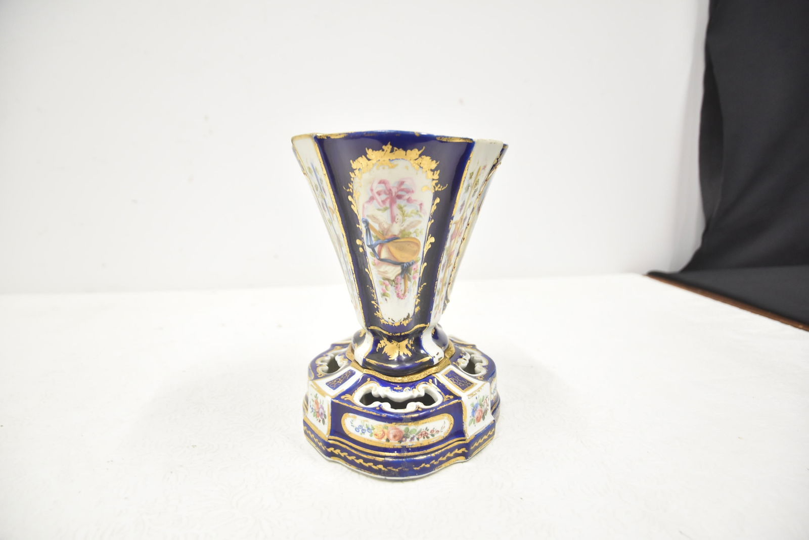 FRENCH 18thC SEVRES SOFT PASTE CACHE POTS - 11