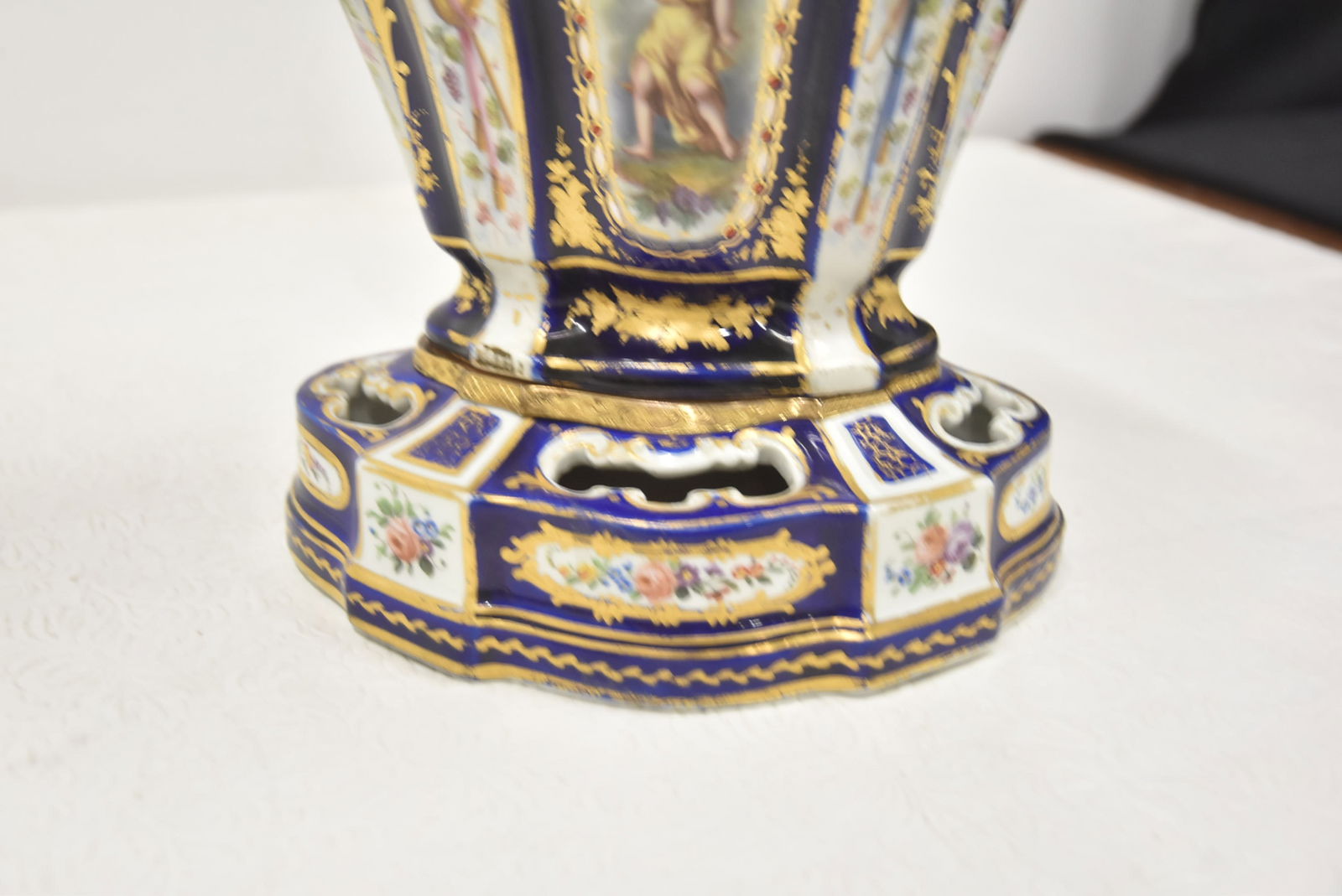 FRENCH 18thC SEVRES SOFT PASTE CACHE POTS - 13