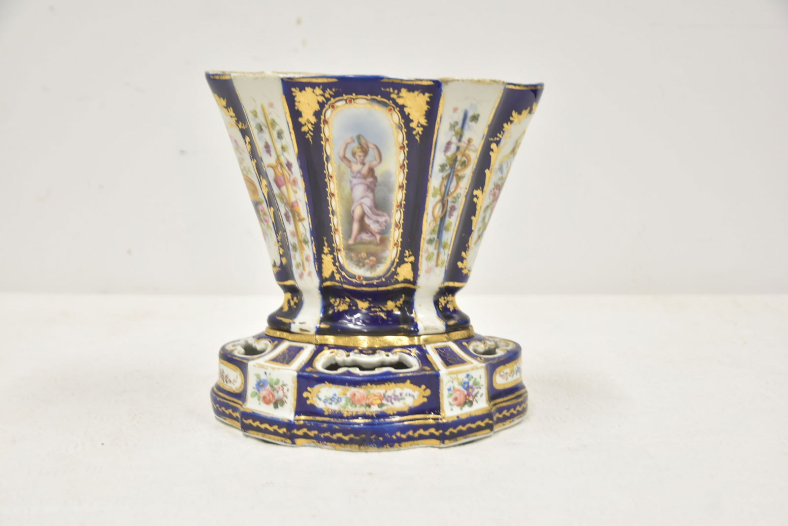 FRENCH 18thC SEVRES SOFT PASTE CACHE POTS - 2