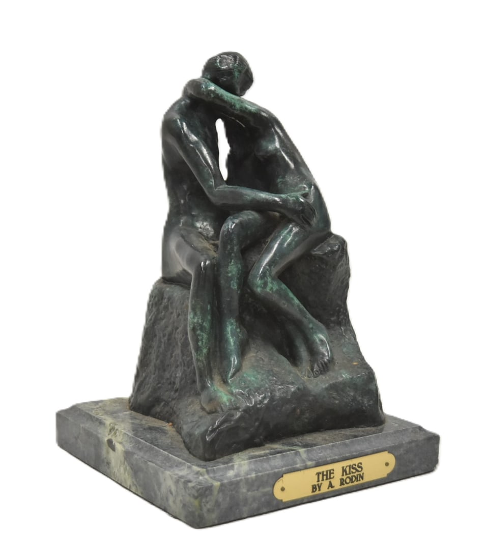 AUGUSTE RODIN "THE KISS" BRONZE SCULPTURE: AFTER AUGUSTE RODIN VERDEGRIS PATINATED BRONZE "THE KISS" SCULPTURE OF LOVERS EMBRACE RAISED ON MARBLE BASE , SIGNED A RODIN 7" x 7" x 10"