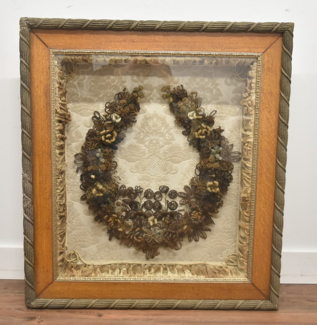 LARGE VICTORIAN HAIR WREATH (1 of 13)