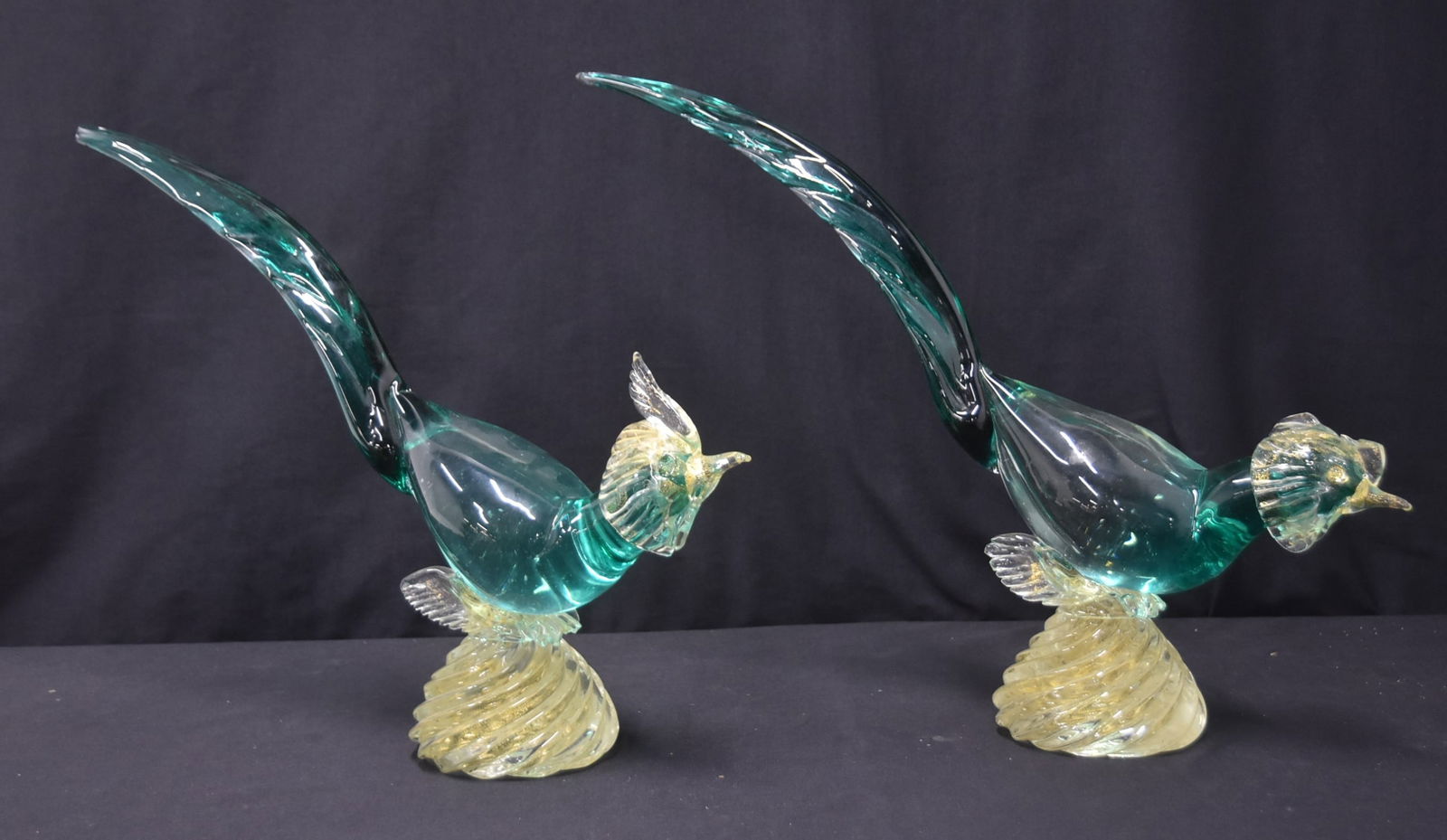 (Pr) LARGE MURANO GLASS BIRDS (1 of 10)