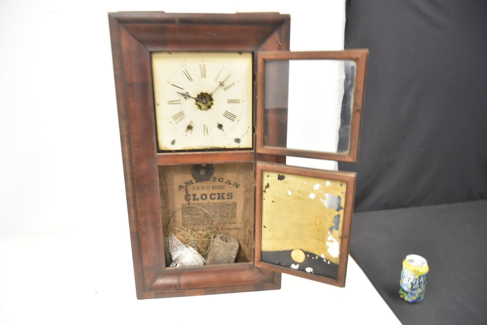 NEW HAVEN REVERSE PAINTED OG CLOCK - 9