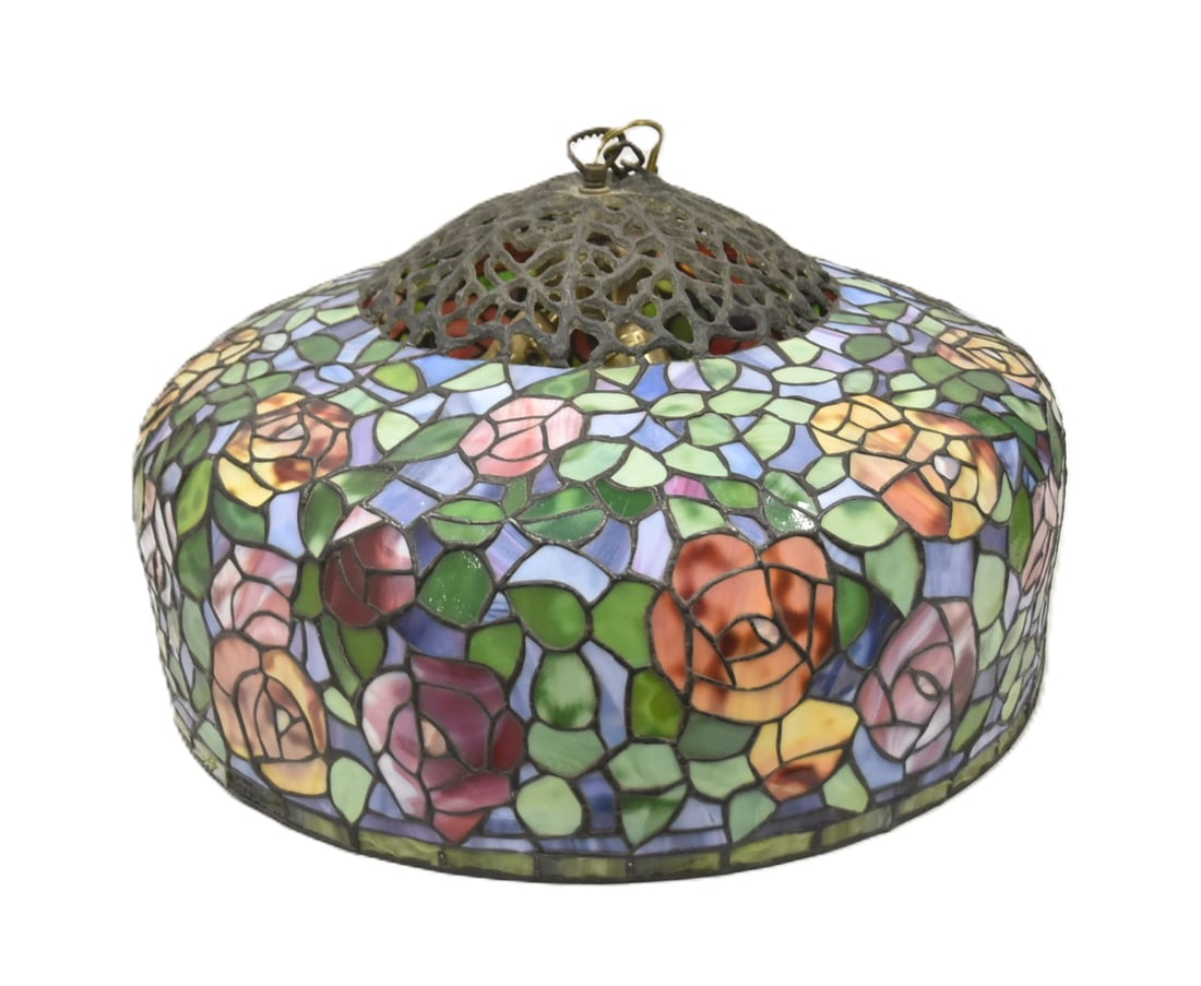 TIFFANY STYLE LEADED GLASS ROSE BUSH SHADE (1 of 8)