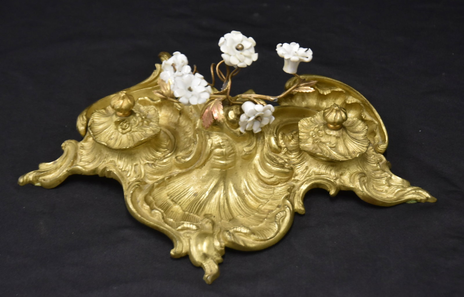 FRENCH LXV STYLE BRONZE DOUBLE INKWELL (1 of 9)