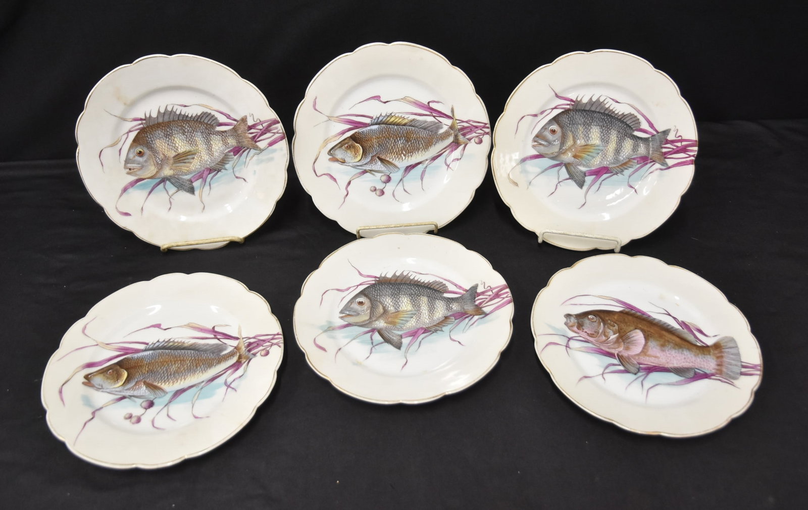 (6) CARLSBAD AUSTRIA FISH PLATES - 8 1/2" D (1 of 7)