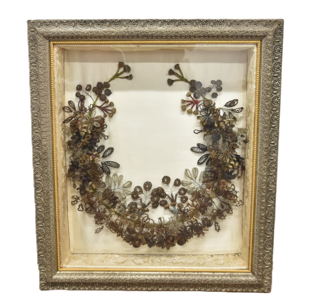 LARGE VICTORIAN HAIR WREATH (1 of 13)