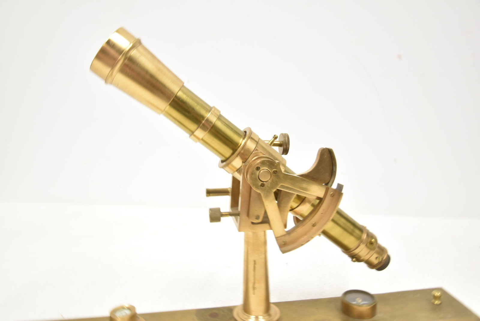 NAUTICAL SOLID BRASS TELESCOPE - 10